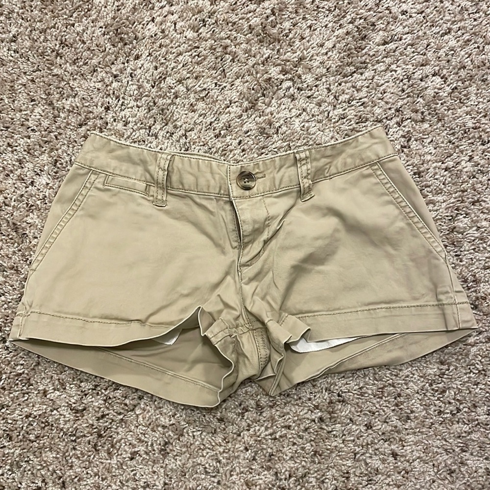 Mossimo khaki shorts size 1